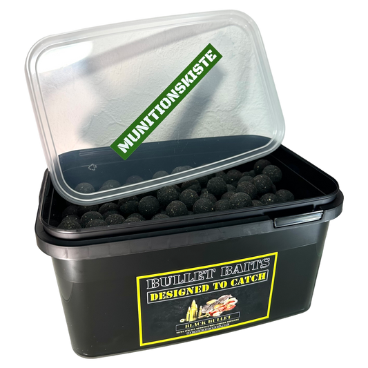 Black BULLET Boilies 2 KG Eimer